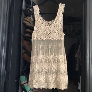 Beautiful Vintage white lace tank top